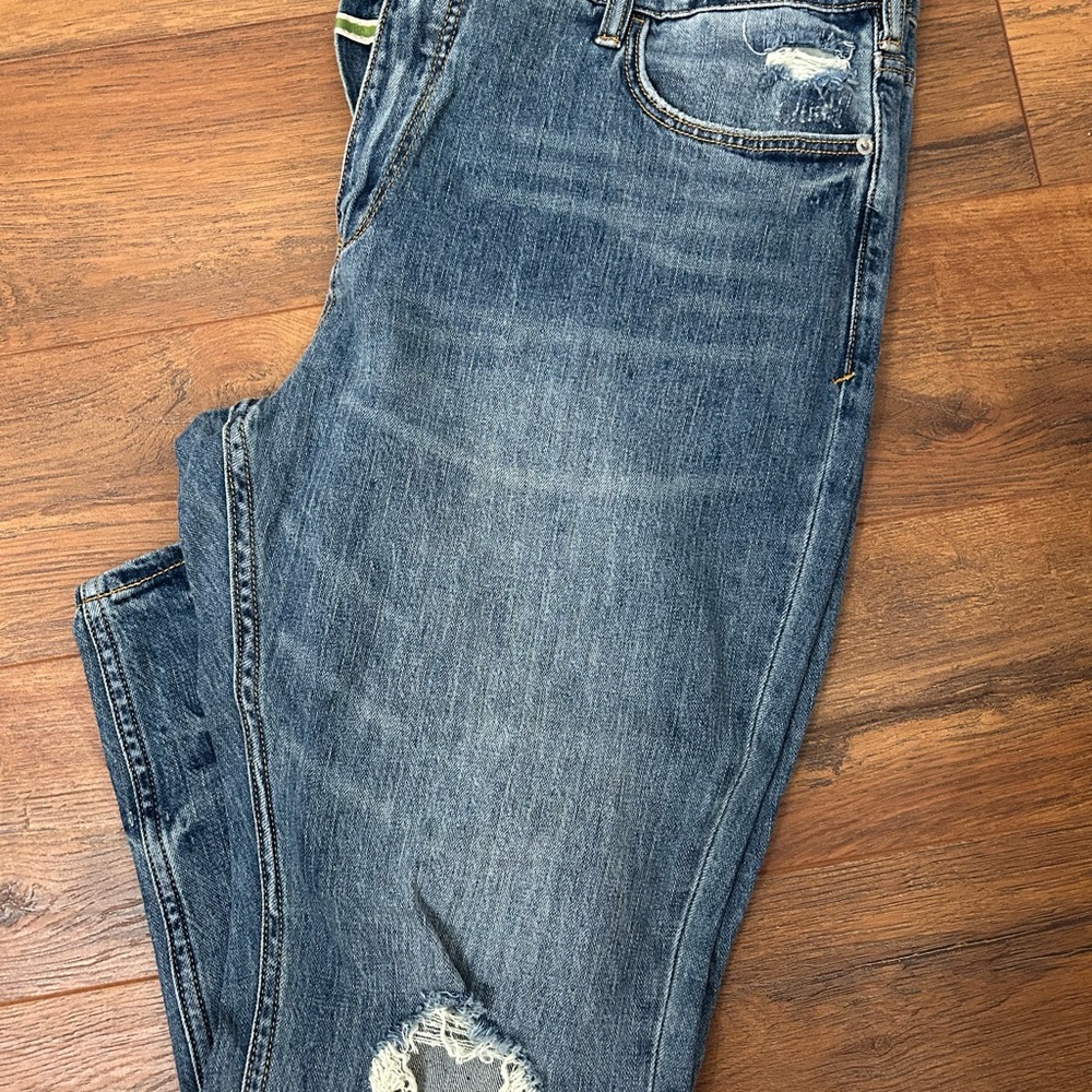 Pilcro Women's Relaxed Distressed Blue Jeans